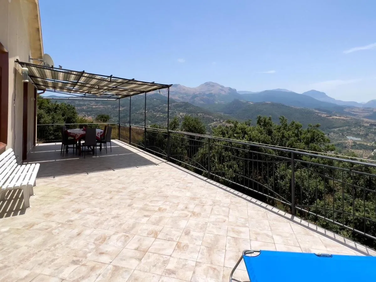 Villa S.Peri Cefalu 0*,