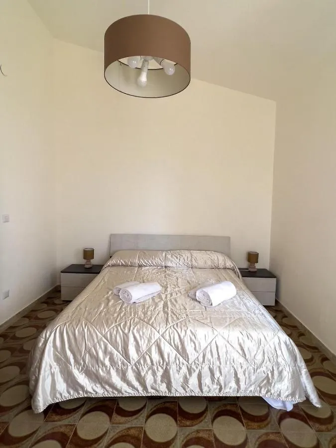 Villa S.Peri Cefalu